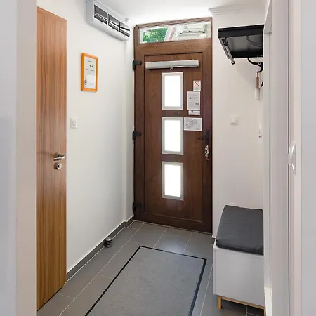 Monbuhim Twin Apartment *