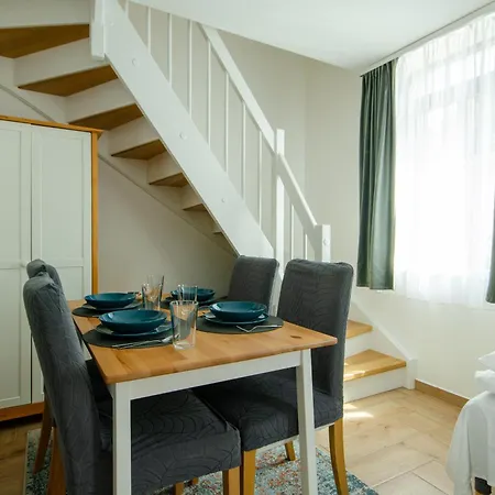 Monbuhim Twin Apartment