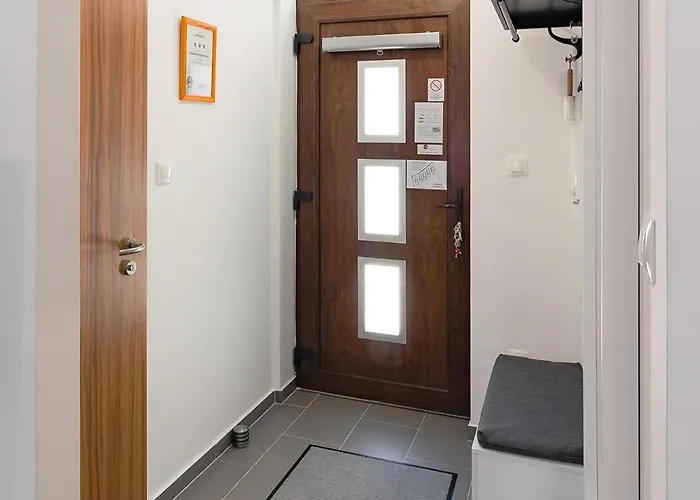 Monbuhim Twin アパート *