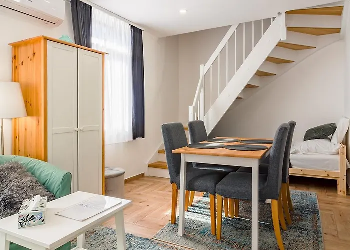 アパート Monbuhim Twin *